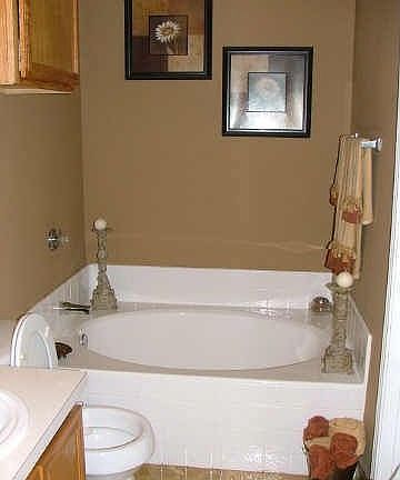 5th image of 312 Waterwood Dr