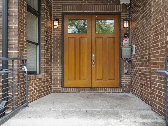 3rd image of 1706 18th Ave S #115
