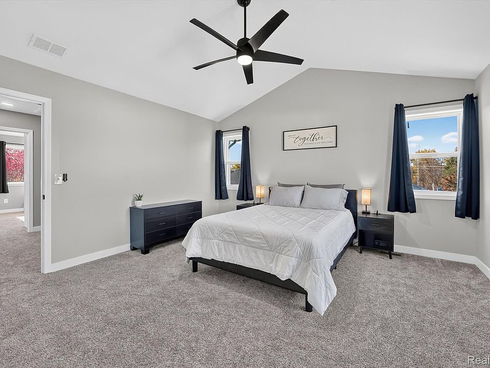 55 Old Carriage Ln, photo 18