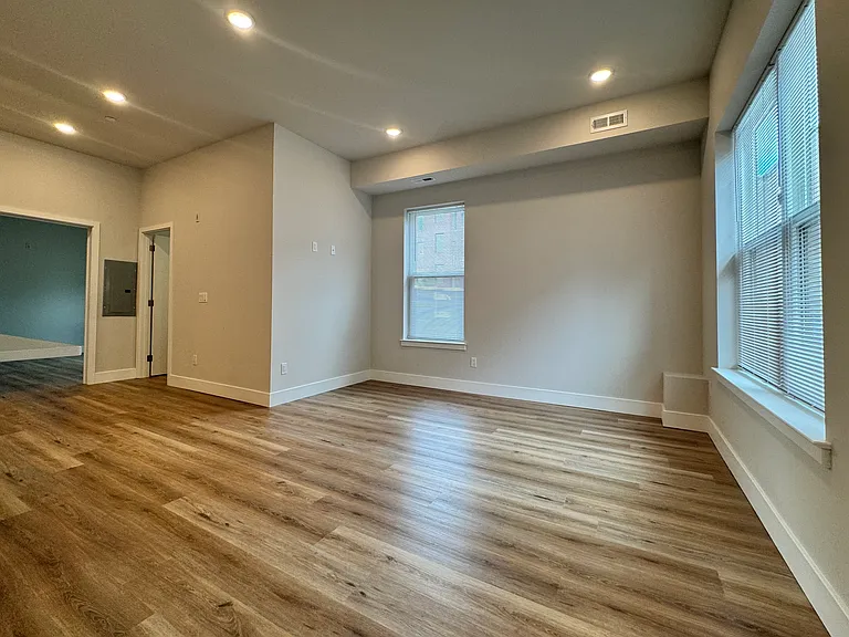5222-24 Chester Ave #2 — Photo 24