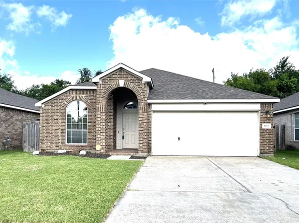 8603 W Highlands Xing, Highlands, TX 77562