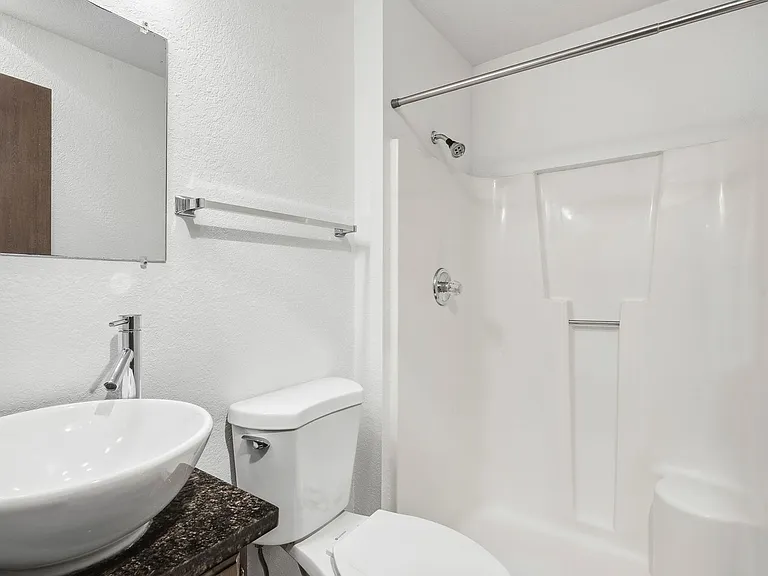 Park Place Apartments — Photo 7