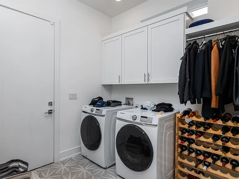 6309 Keegans Dr — Photo 16