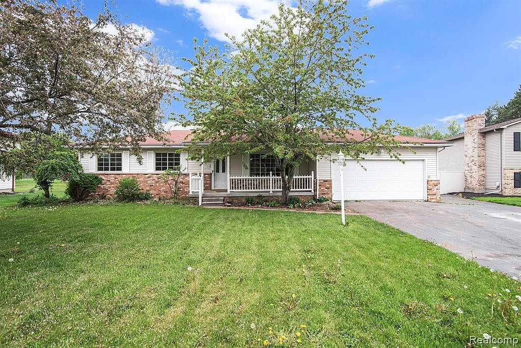 9356 Elaine Dr, Swartz Creek, MI 48473 Zillow