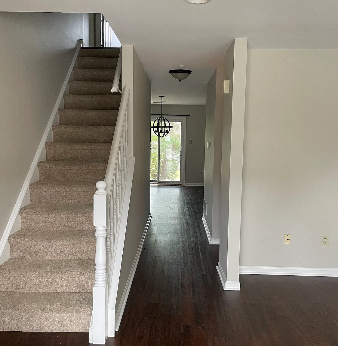 2 bed, 1.5 bath, 1200 sqft, $2,400 — Photo 2
