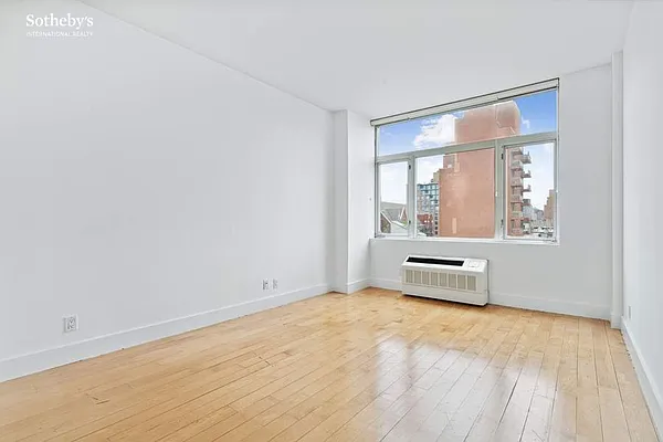 Rented by Sotheby's International Realty | media 9