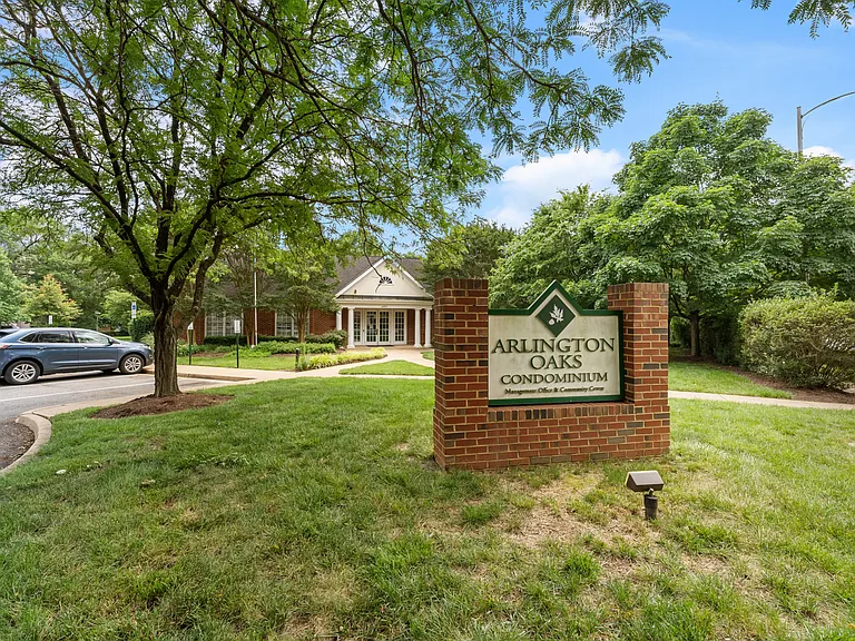 4402 N Pershing Dr #1 — Photo 19