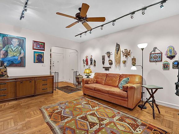 2nd image of 120 Bennett Ave #2MN