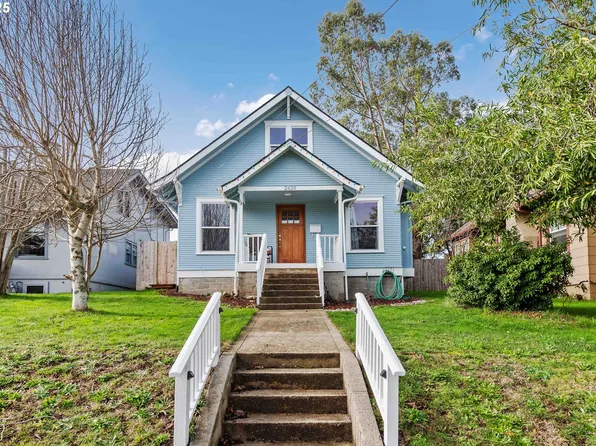 2650 Sheridan Ave, North Bend, OR 97459