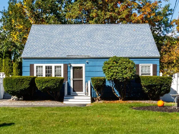 4 Blackstone Street, Hudson, NH 03051