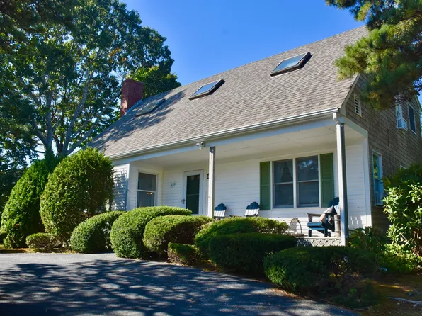 69 Siasconset Drive, Sagamore Beach, MA 02562