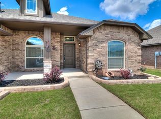 1413 Spoonwood Rd, Norman, OK 73071