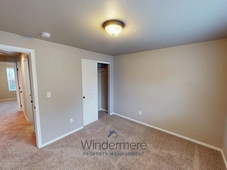247 Chapra St — Photo 11