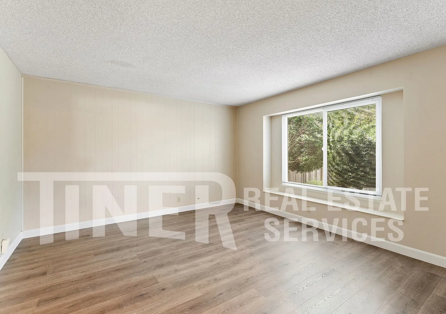 2267 La Grama Drive - Tier 2 — Photo 3