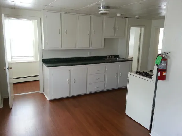 220 Washington St APT 4, West Warwick, RI 02893