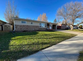 1905 3rd St NW, Minot, ND 58703