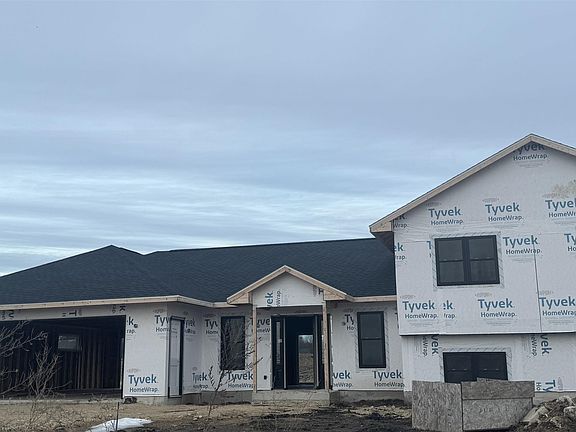 2nd image of 118 Windmill Rdg