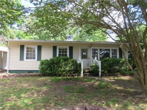 2507 Deerfield Dr, Petersburg, VA 23805