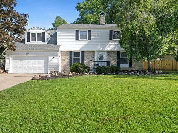 20200 Kramer Dr, Rocky River, OH 44116