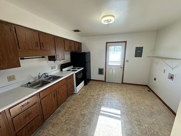3rd image of 707 N Center St #B