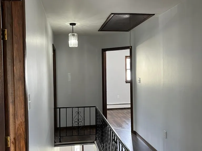 10 Ridge St — Photo 15