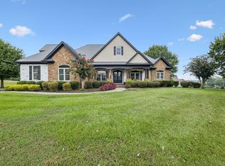 220 Windy Hill Dr, Rocky Face, GA 30740