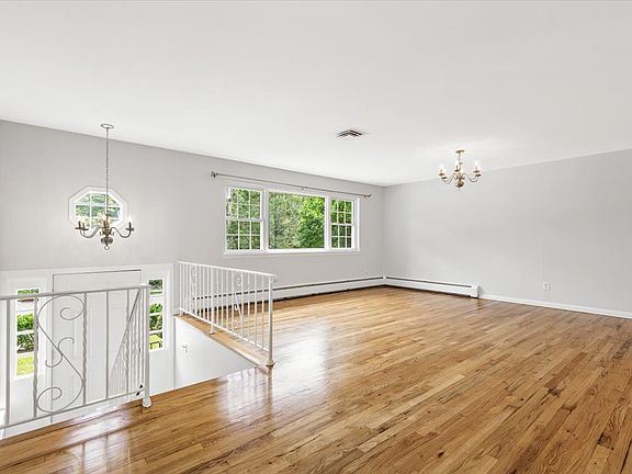 2nd image of 649 White Plains Rd