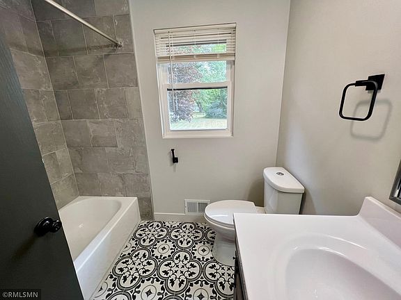 3rd image of 13845 Underclift St NW