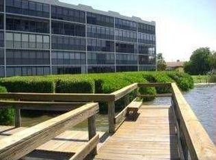 5801 N Banana River Blvd APT 914, Cape Canaveral, FL 32920