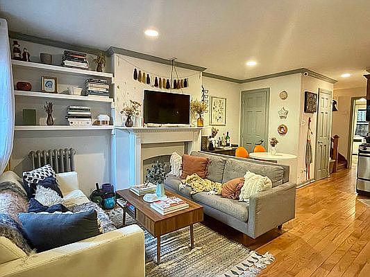 3rd image of 386 Lafayette Ave APT 1