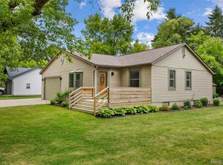 11997 Ruth St, South Lyon, MI 48178
