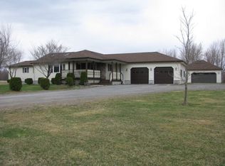 102 Rabideau Rd, Altona, NY 12910