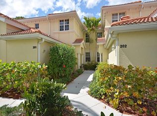 1992 Tarpon Bay Dr N APT 201, Naples, FL 34119