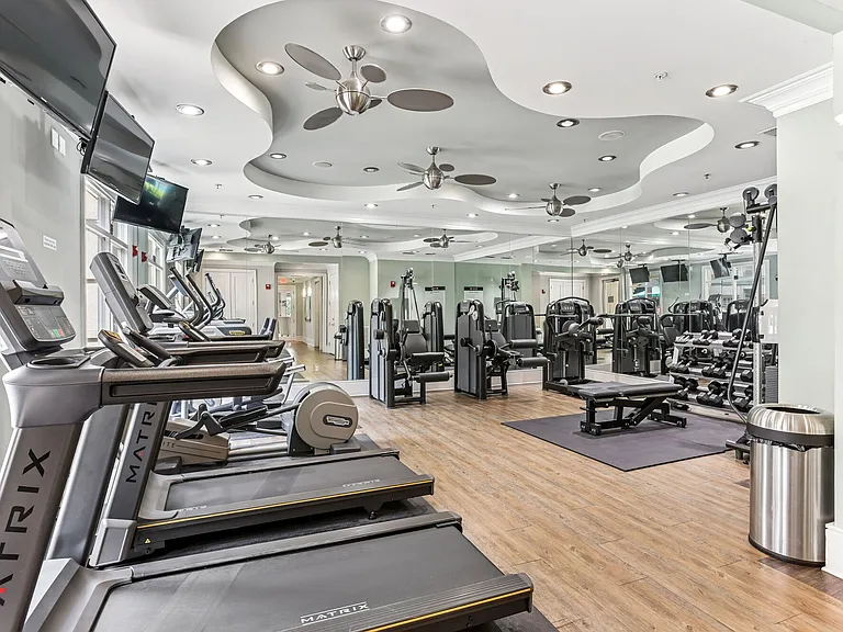 Avana Uptown — Photo 6