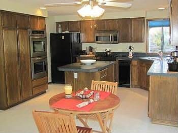 large eat in kitchen