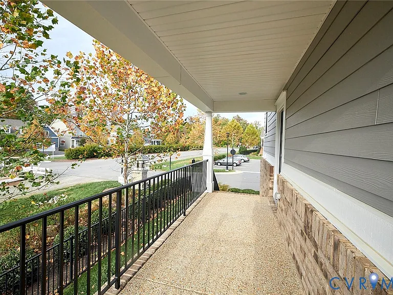 11458 Hayloft Ln — Photo 11
