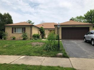 1739 Ellendale Dr, Northbrook, IL 60062