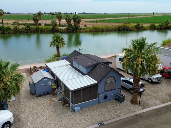 1716 Sunbeam Lake Dr #830, El Centro, CA 92243
