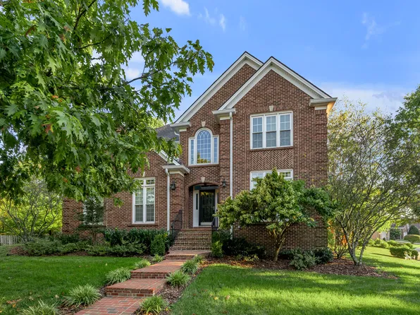 2180 Mangrove Dr, Lexington, KY 40513