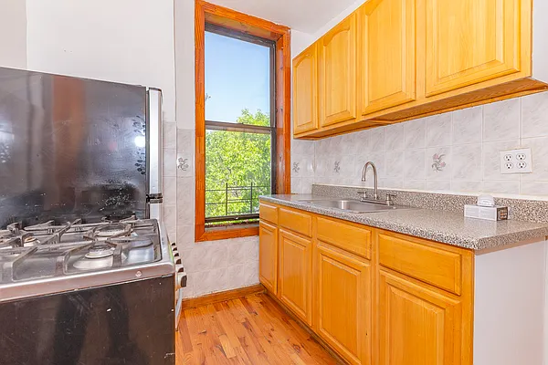 Rented by MySpaceNYC | media 4