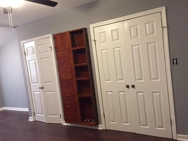 Largest Bedroom- 2 closets and built-in drawers