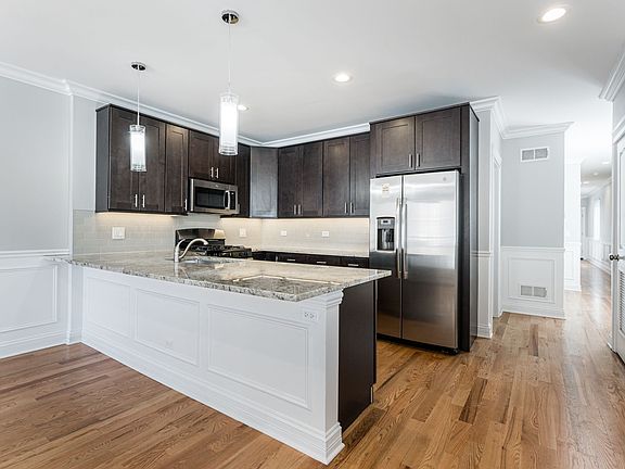 5th image of 4017 N Monticello Ave #1