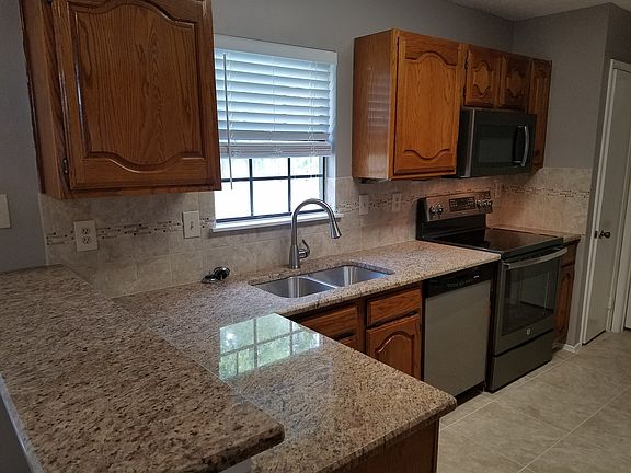 5th image of 5110 Redwater Dr
