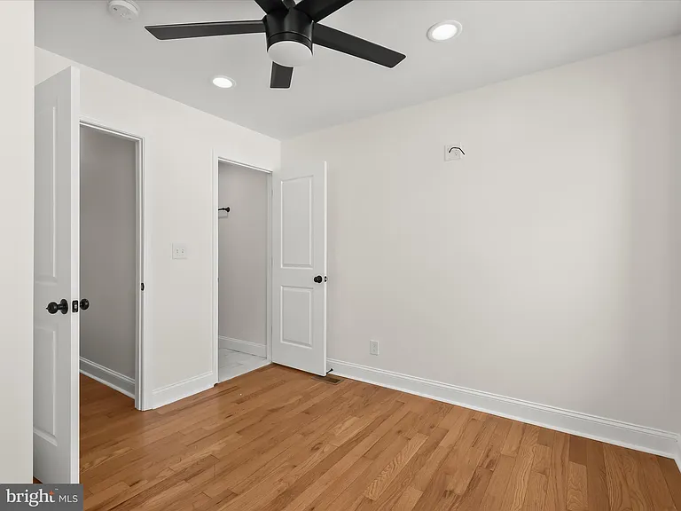 404 N Robinson St — Photo 21
