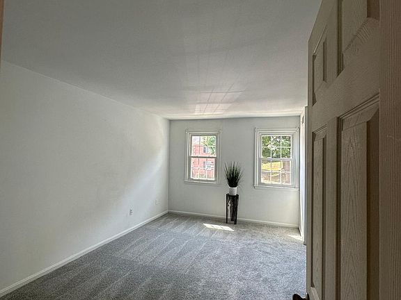 5th image of 4355 Greenberry Ln