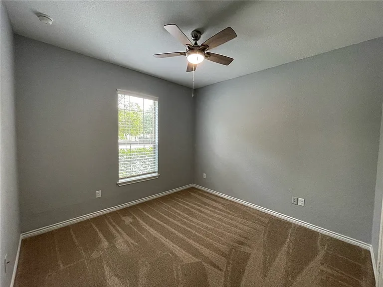 3838 Oldenburg Ln — Photo 11