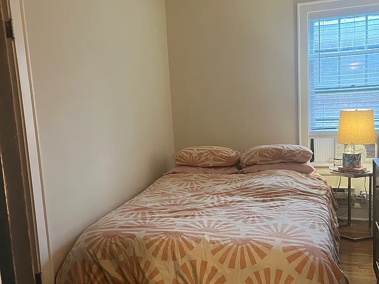 2131 W Giddings St #2B — Photo 6