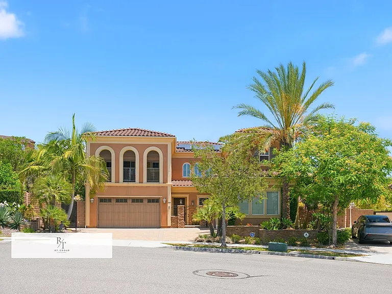 540 N Bardsdale Pl — Photo 1