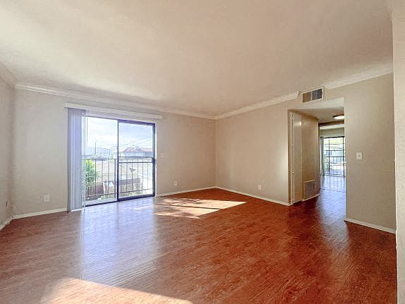 3rd image of 451 Hawthorne St APT 305