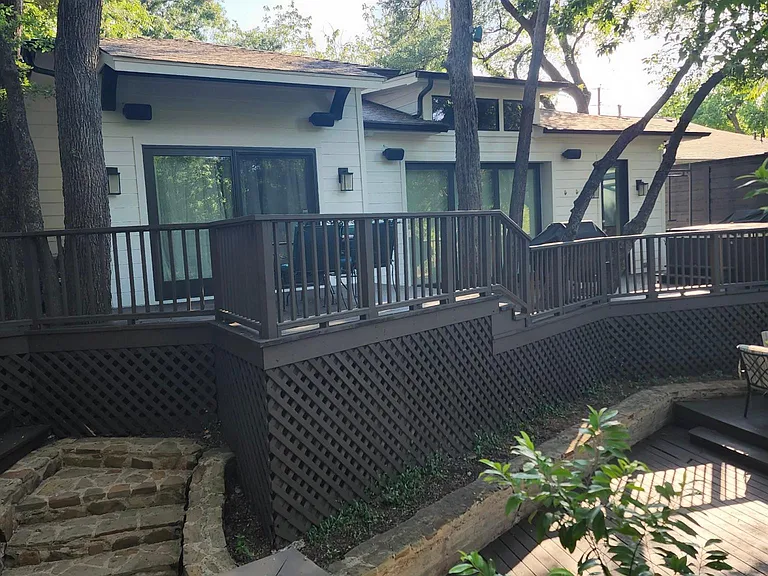 6688 Yosemite Ln — Photo 2